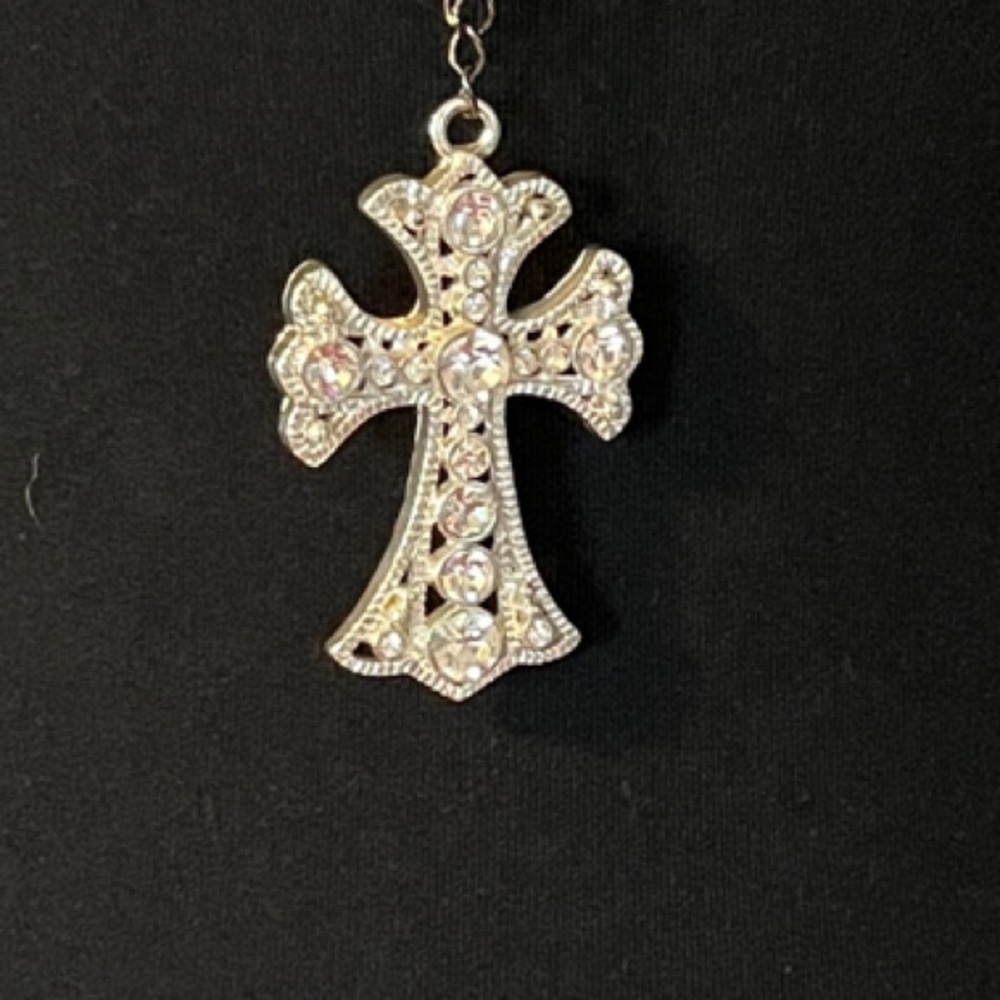 Elegant Silver Rhinestone Cross Pendant Necklace